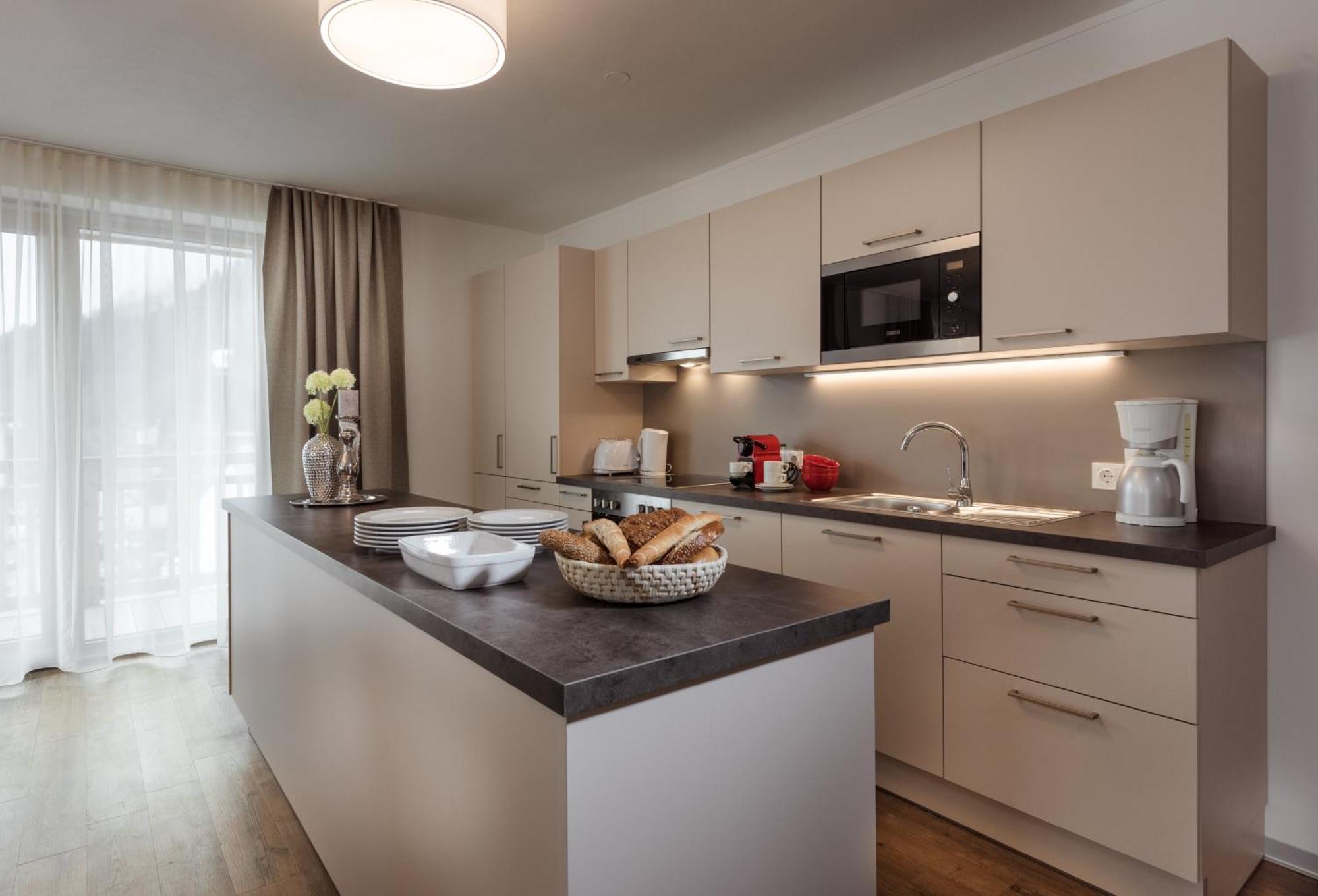 Alpenparks Hotel & Apartment Central Zell Am See Zell am See Exterior foto