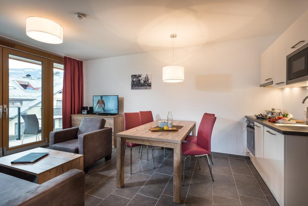 Alpenparks Hotel & Apartment Central Zell Am See Zell am See Exterior foto