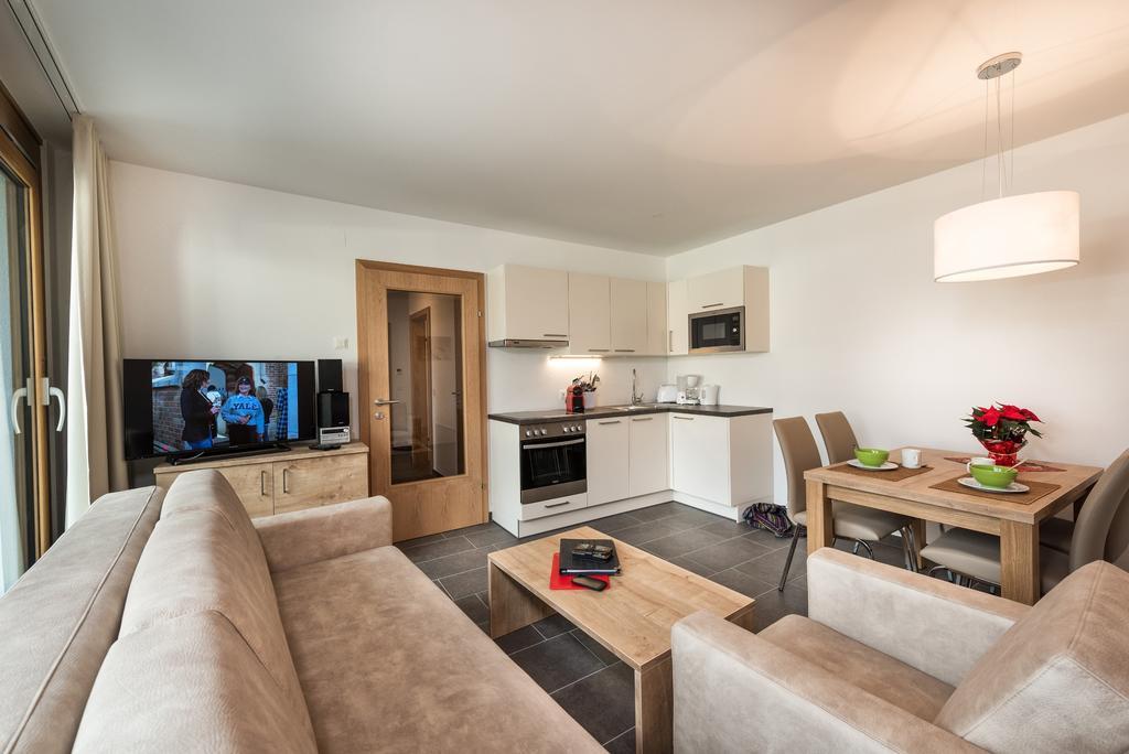 Alpenparks Hotel & Apartment Central Zell Am See Zell am See Quarto foto