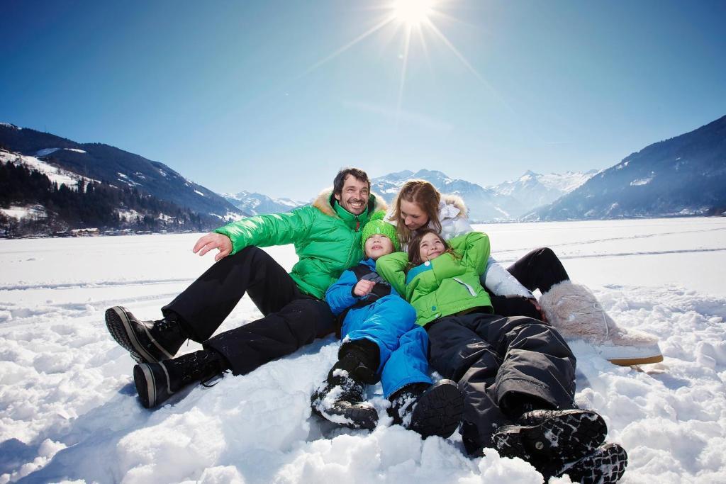 Alpenparks Hotel & Apartment Central Zell Am See Zell am See Exterior foto