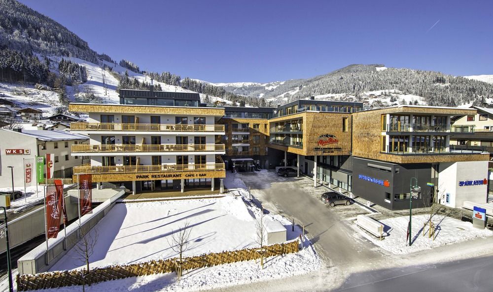 Alpenparks Hotel & Apartment Central Zell Am See Zell am See Exterior foto